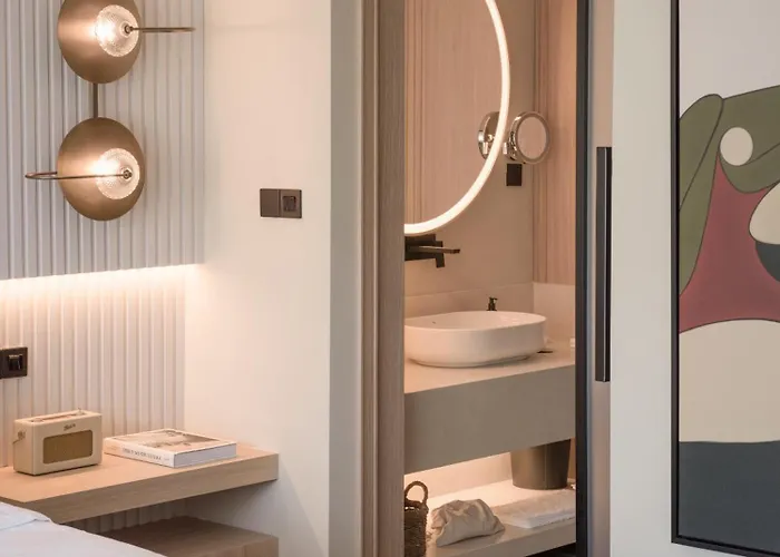 ホテル Kolektif キレニア